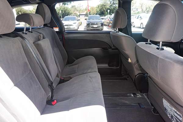 2019 Toyota Tarago GLX ACR50R