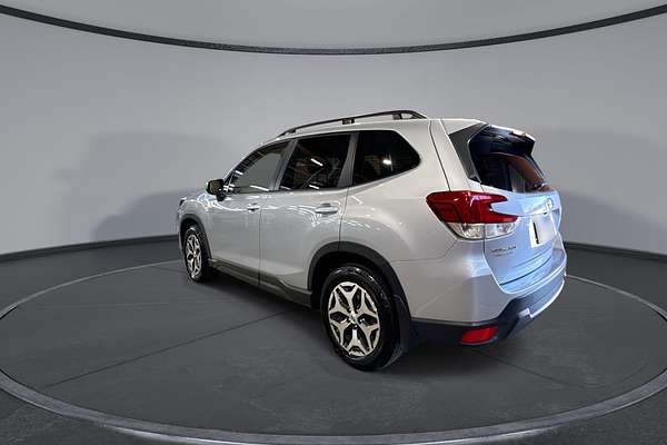 2023 Subaru Forester 2.5i 50 Years Edition S5