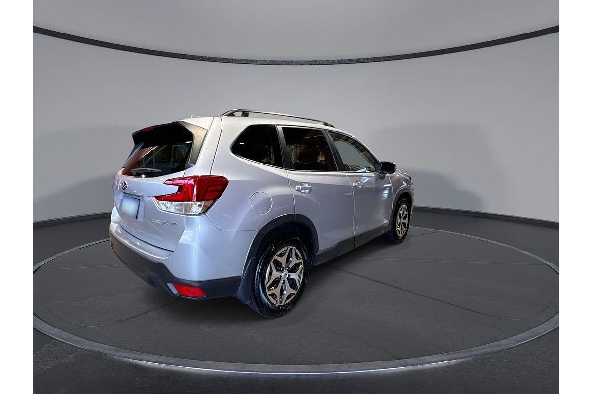2023 Subaru Forester 2.5i 50 Years Edition S5
