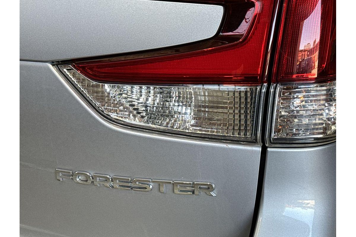 2023 Subaru Forester 2.5i 50 Years Edition S5