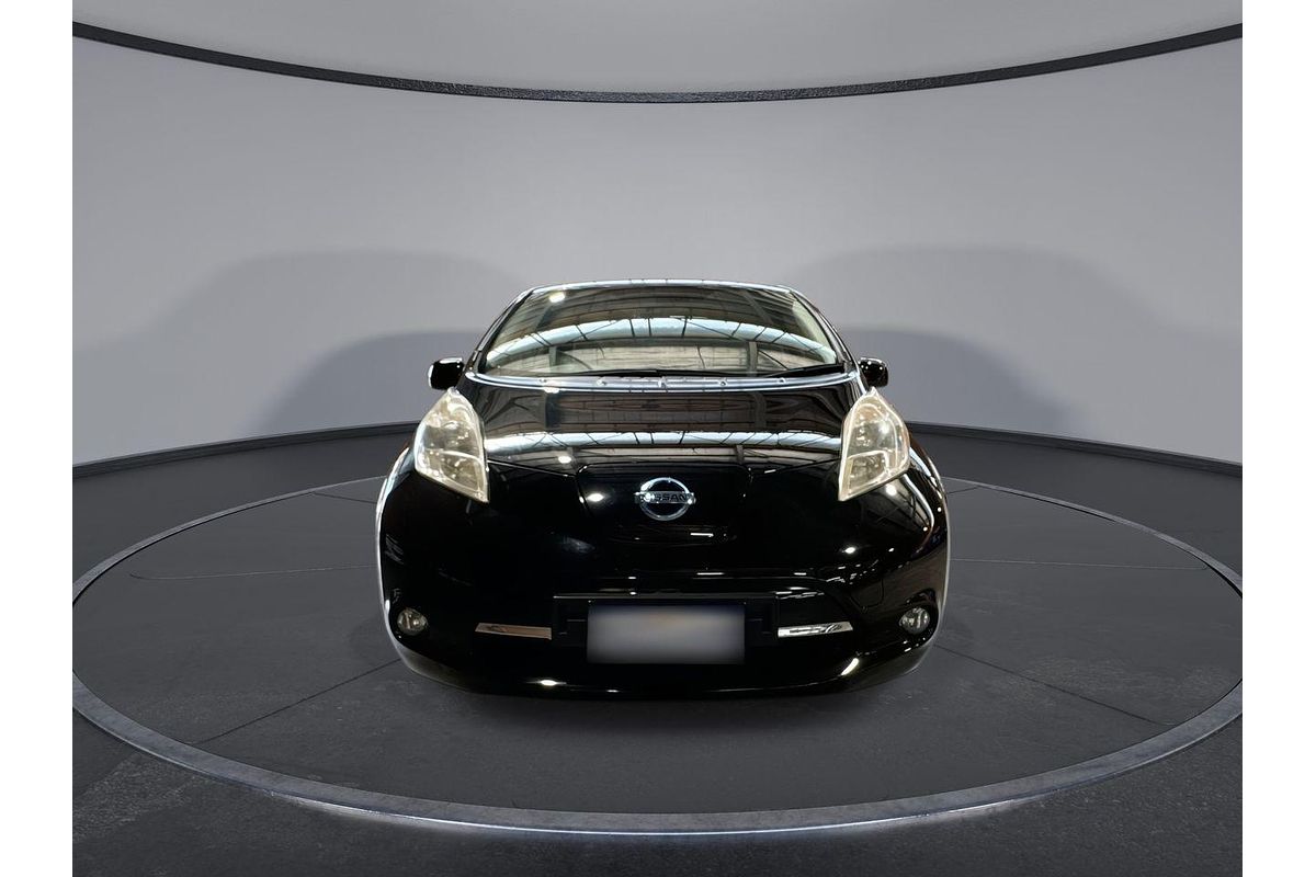 2016 Nissan LEAF S AZE0