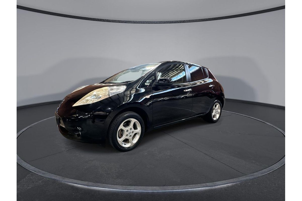 2016 Nissan LEAF S AZE0