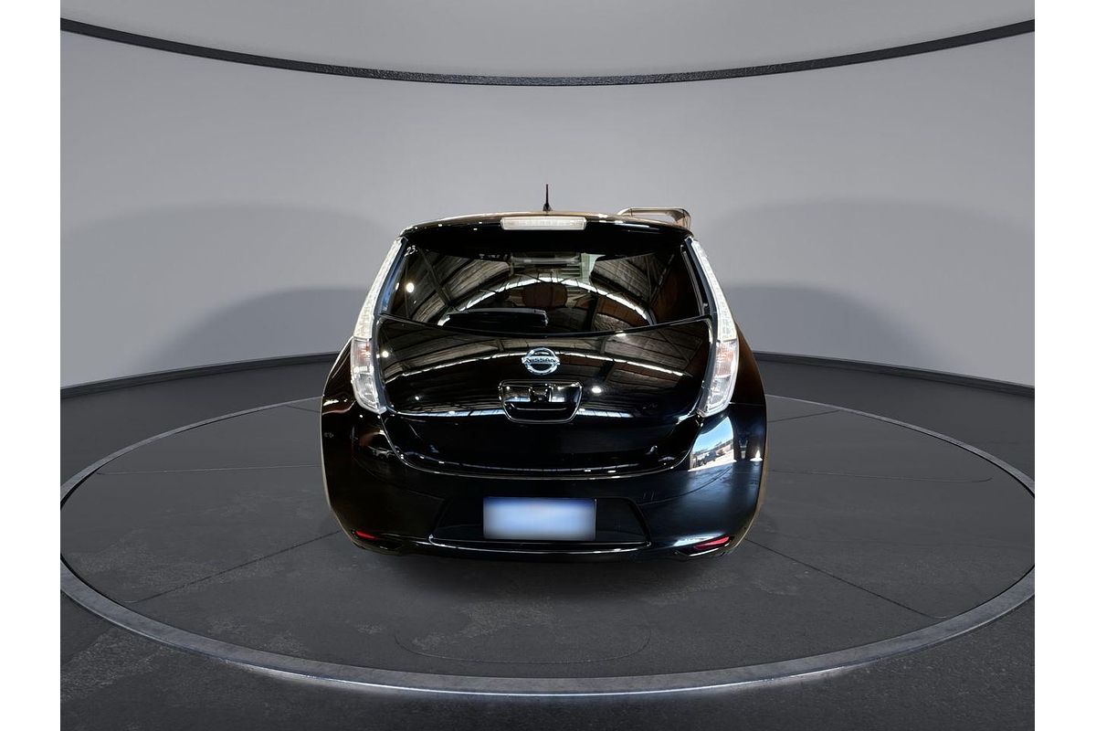 2016 Nissan LEAF S AZE0