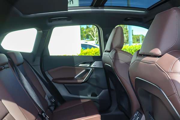 2024 BMW X1 sDrive18i U11