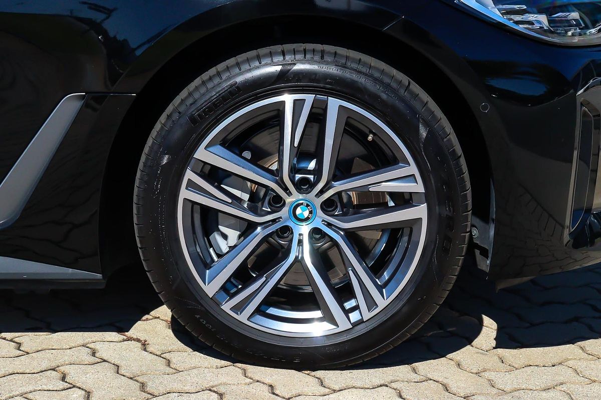 2024 BMW i4 eDrive35 G26