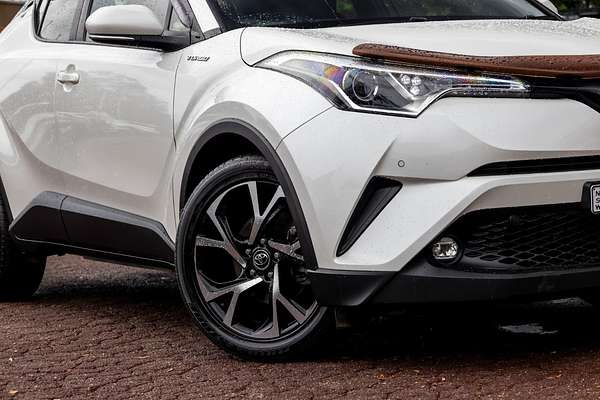 2017 Toyota C-HR NGX50R