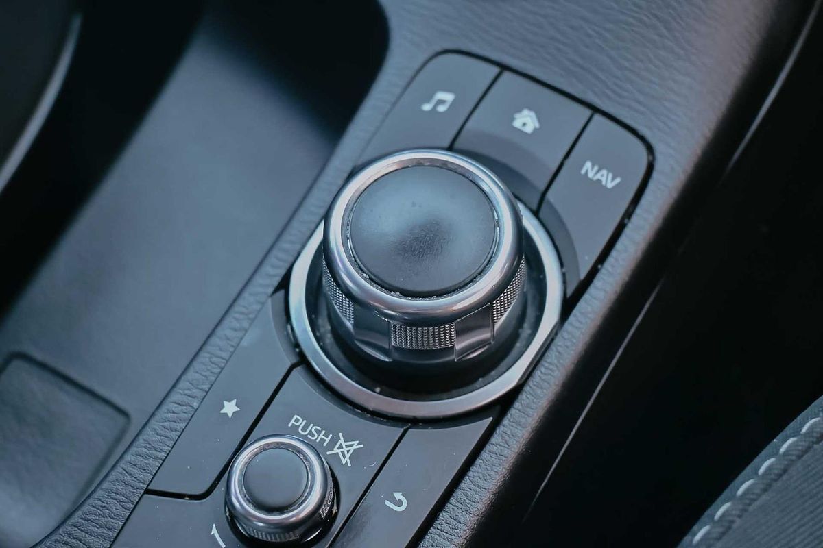 2018 Mazda 2 Maxx DL Series