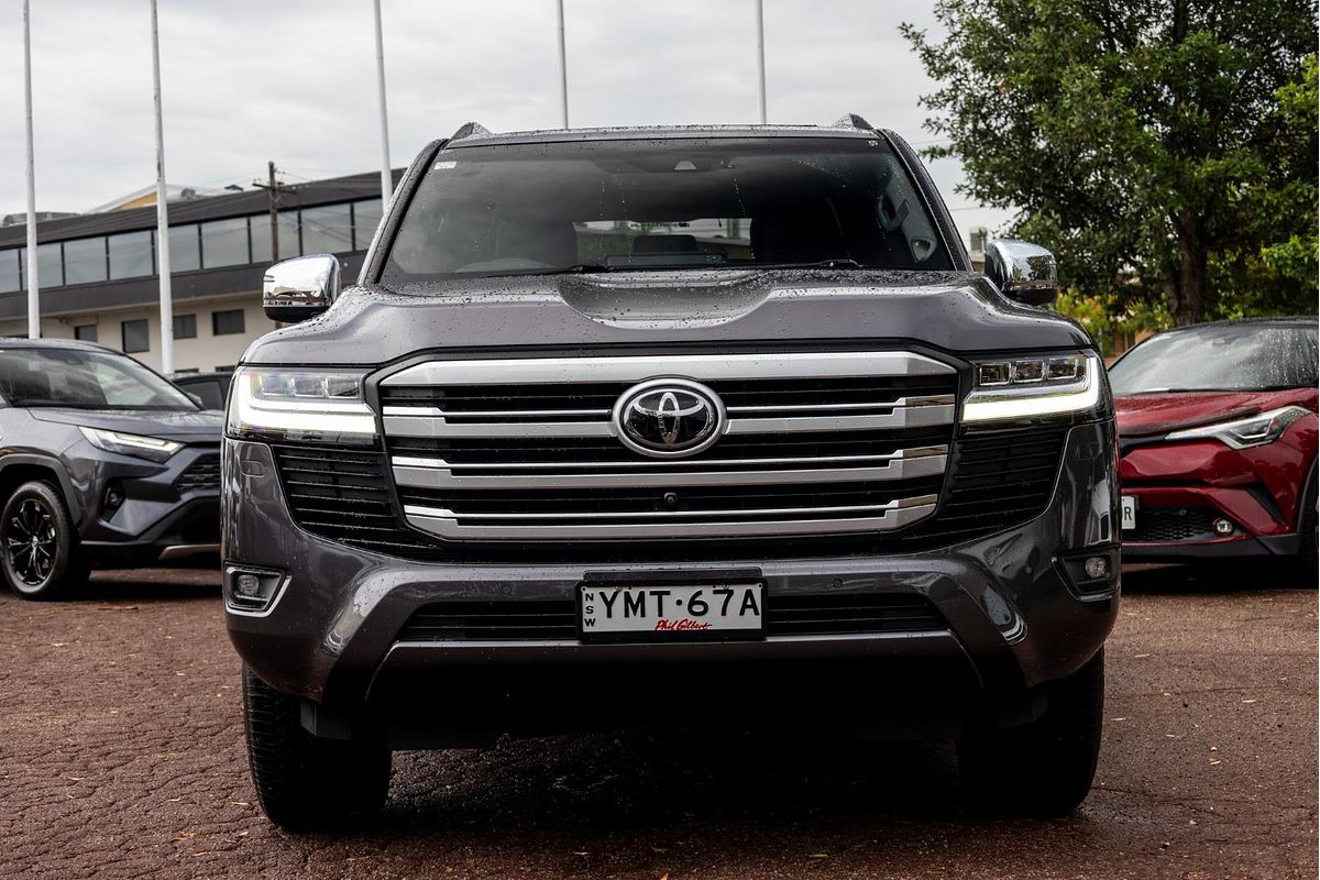 2021 Toyota Landcruiser Sahara FJA300R