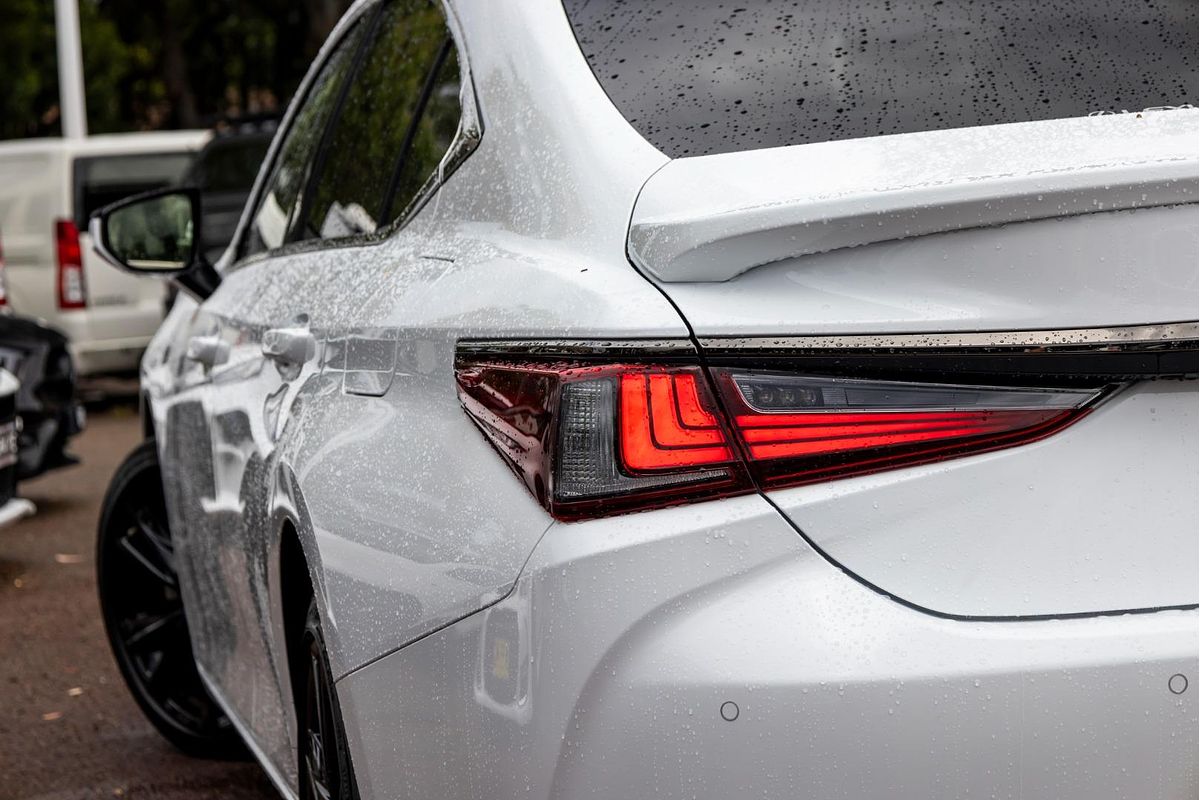 2023 Lexus ES ES300h F Sport AXZH10R