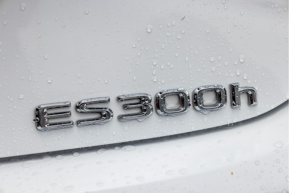 2023 Lexus ES ES300h F Sport AXZH10R