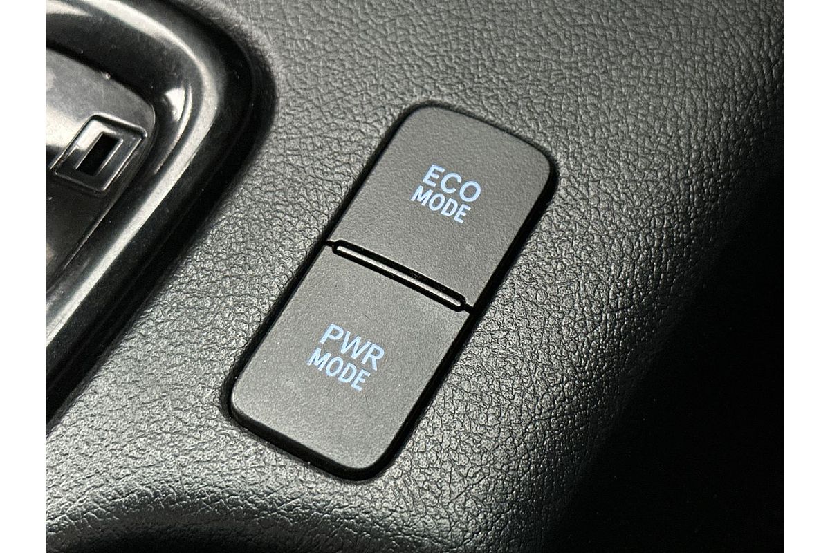 2018 Toyota Hilux Rugged X GUN126R 4X4