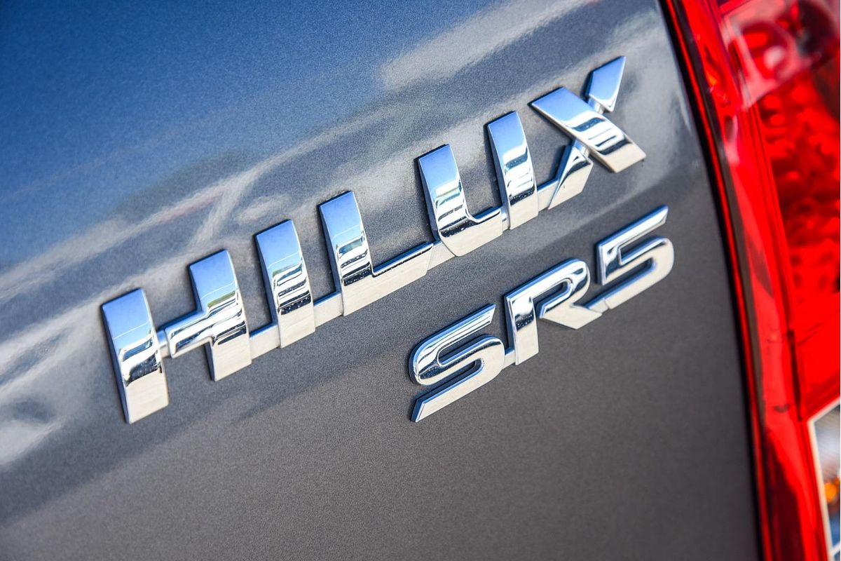 2018 Toyota Hilux SR5 GUN126R 4X4