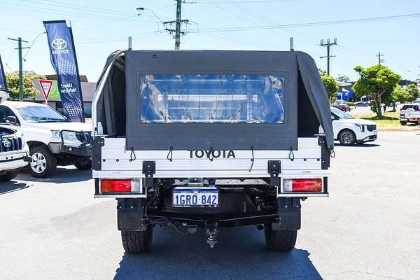 2018 Toyota Hilux SR GUN126R 4X4