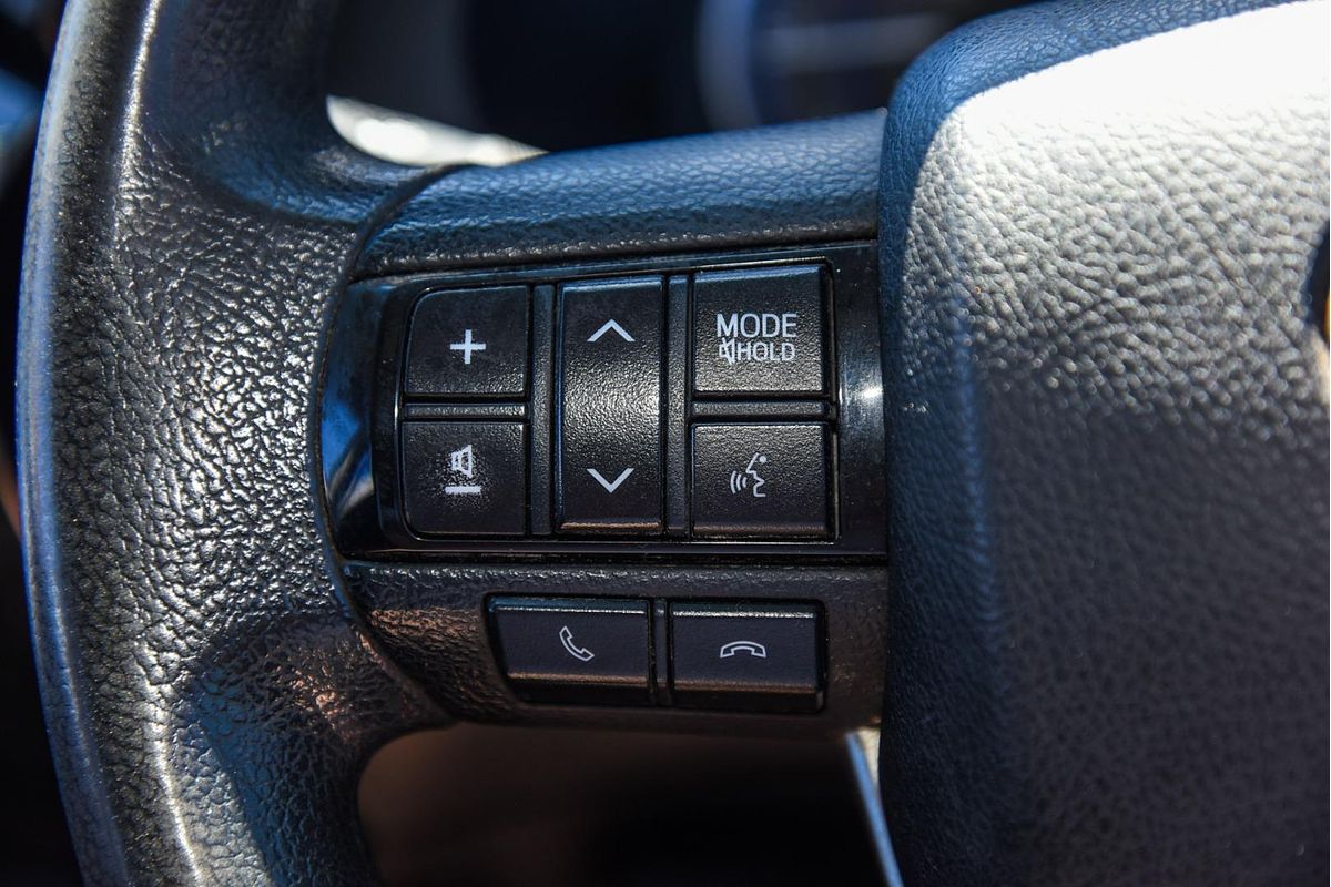 2018 Toyota Hilux SR GUN126R 4X4