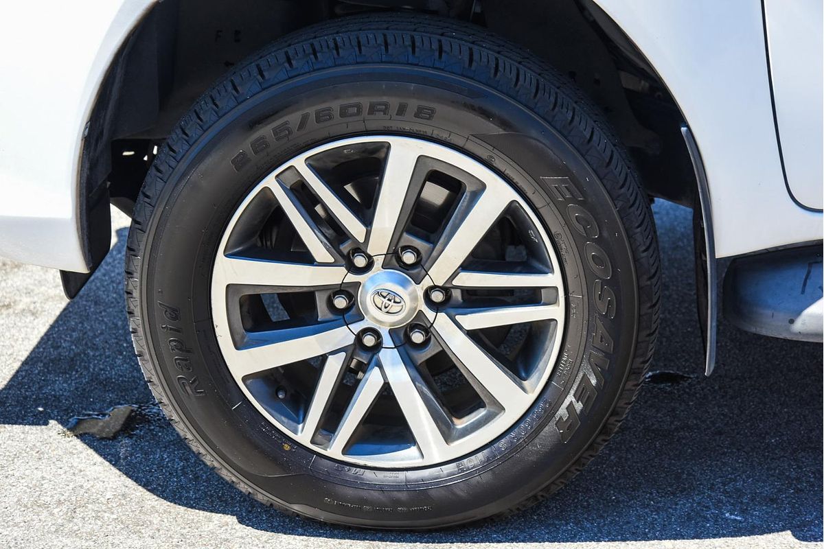2017 Toyota Hilux SR5 GUN126R 4X4