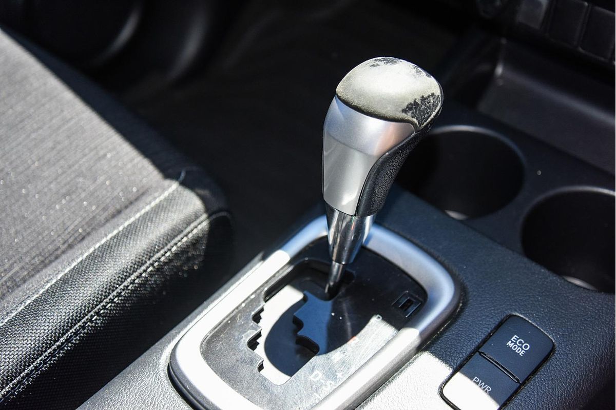 2017 Toyota Hilux SR5 GUN126R 4X4