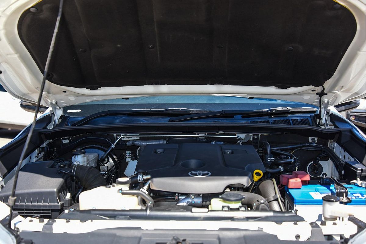 2017 Toyota Hilux SR5 GUN126R 4X4