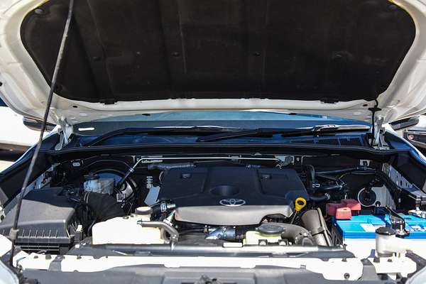 2017 Toyota Hilux SR5 GUN126R 4X4