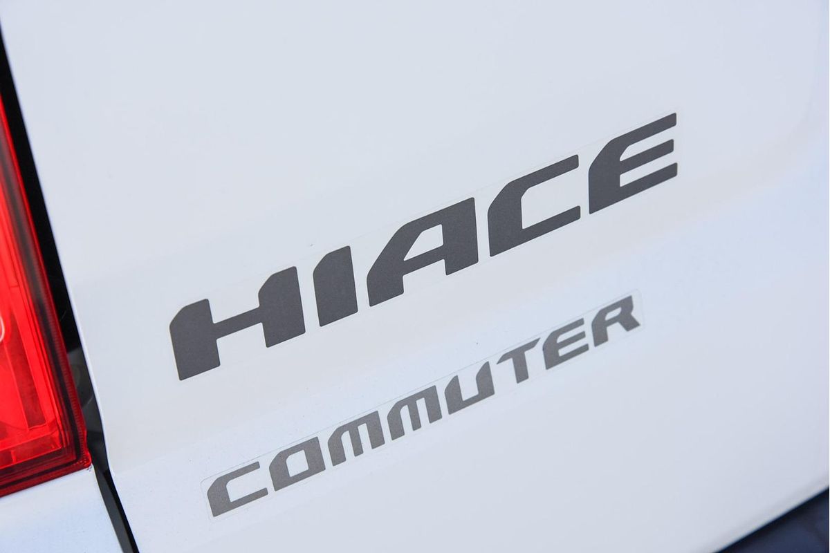 2021 Toyota Hiace Commuter GDH322R
