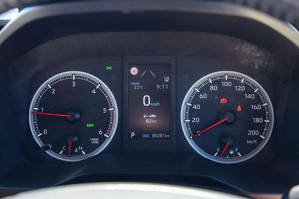 2021 Toyota Hiace Commuter GDH322R