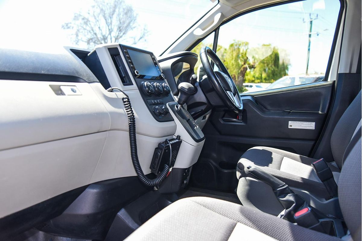 2021 Toyota Hiace Commuter GDH322R