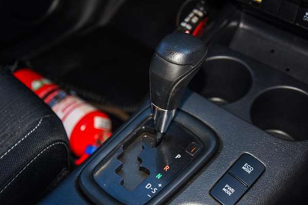 2019 Toyota Hilux SR GUN126R 4X4