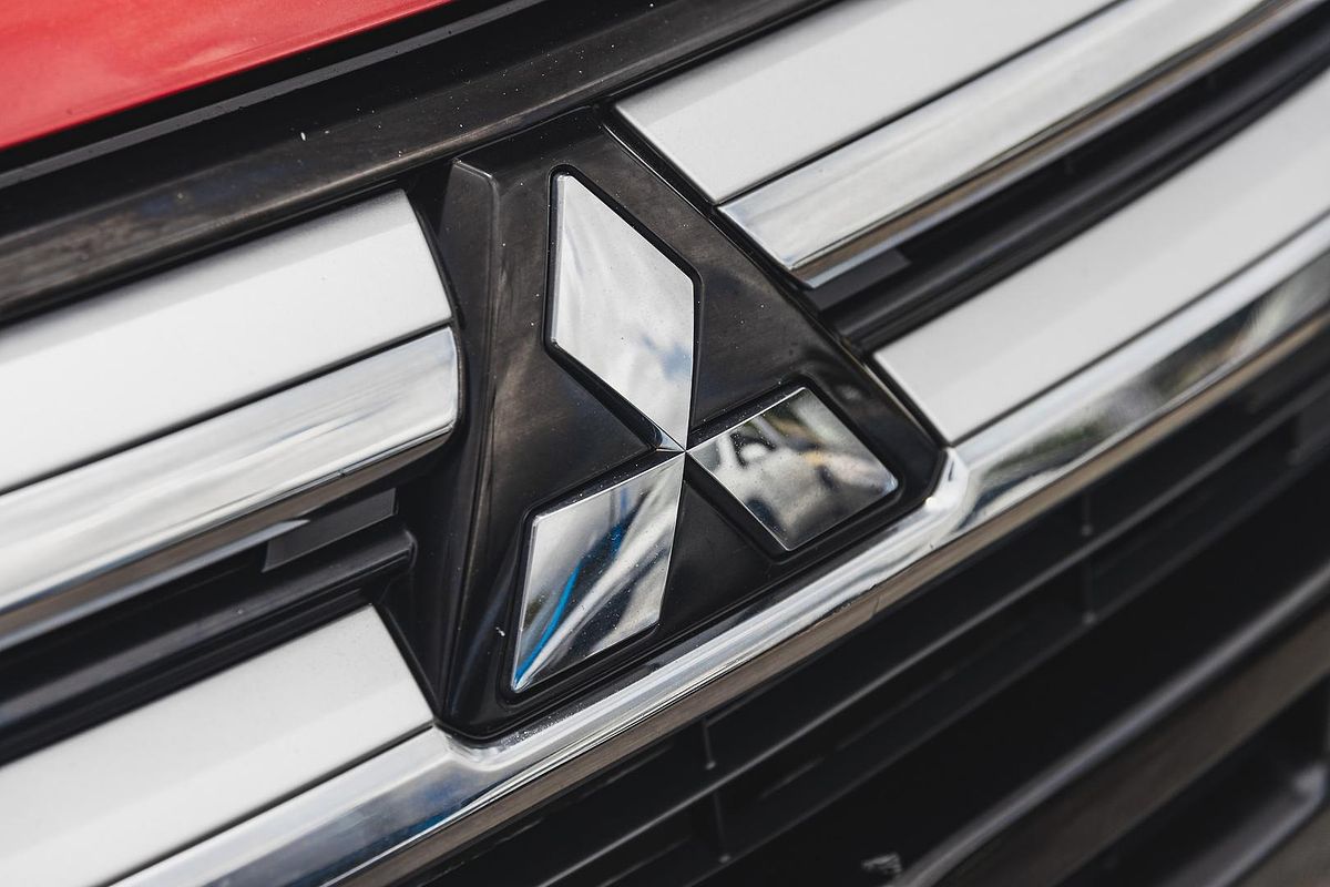 2017 Mitsubishi Outlander LS Safety Pack ZK