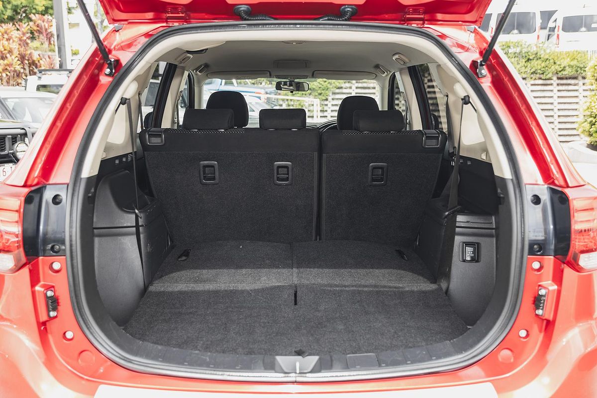 2017 Mitsubishi Outlander LS Safety Pack ZK