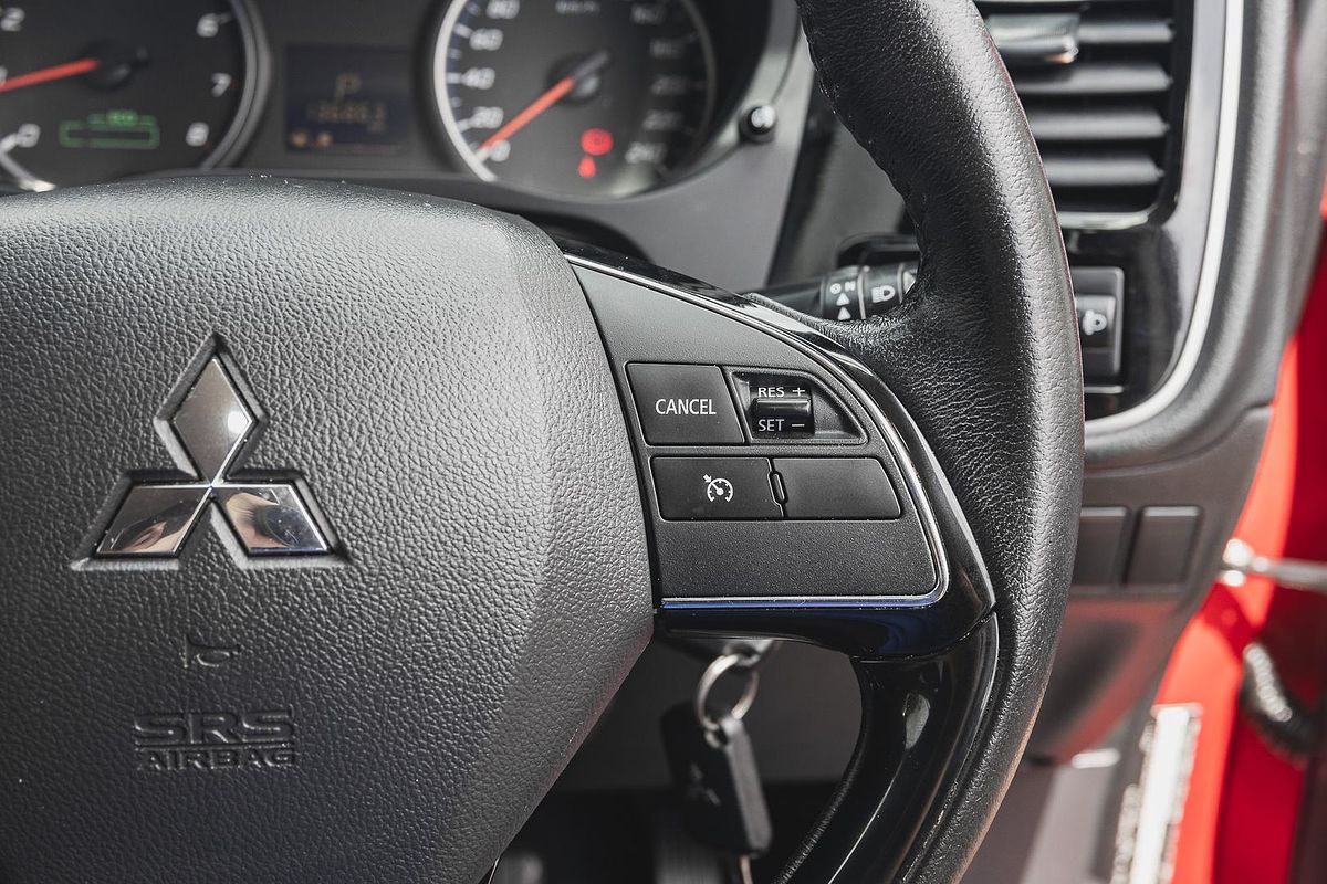 2017 Mitsubishi Outlander LS Safety Pack ZK