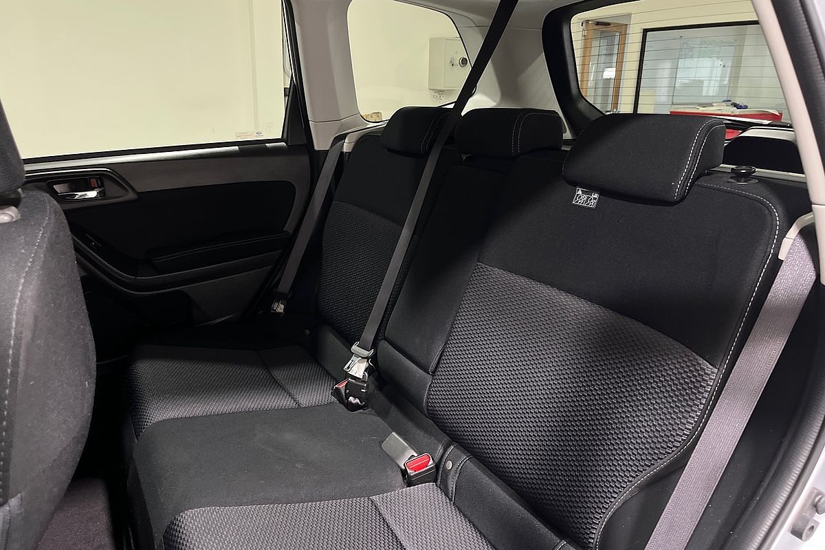 2015 Subaru Forester 2.0D-L S4