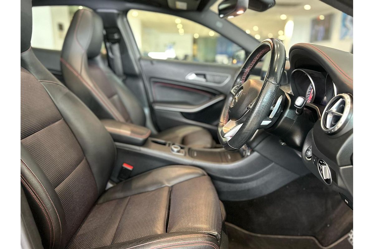 2017 Mercedes-Benz GLA-Class GLA250 X156