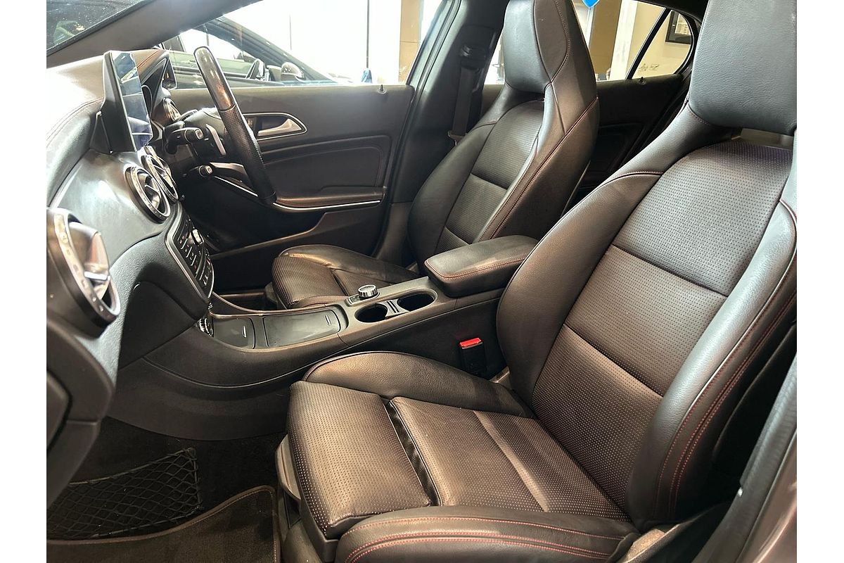 2017 Mercedes-Benz GLA-Class GLA250 X156