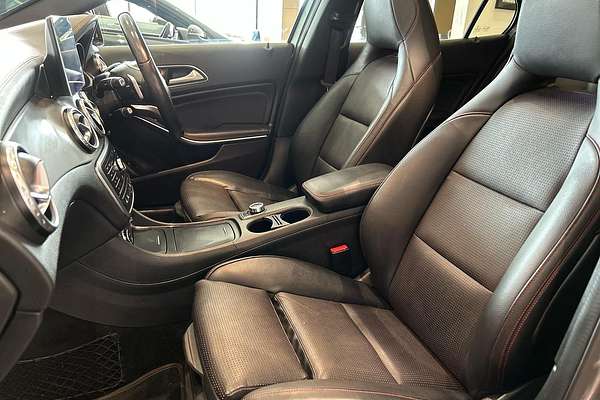 2017 Mercedes-Benz GLA-Class GLA250 X156
