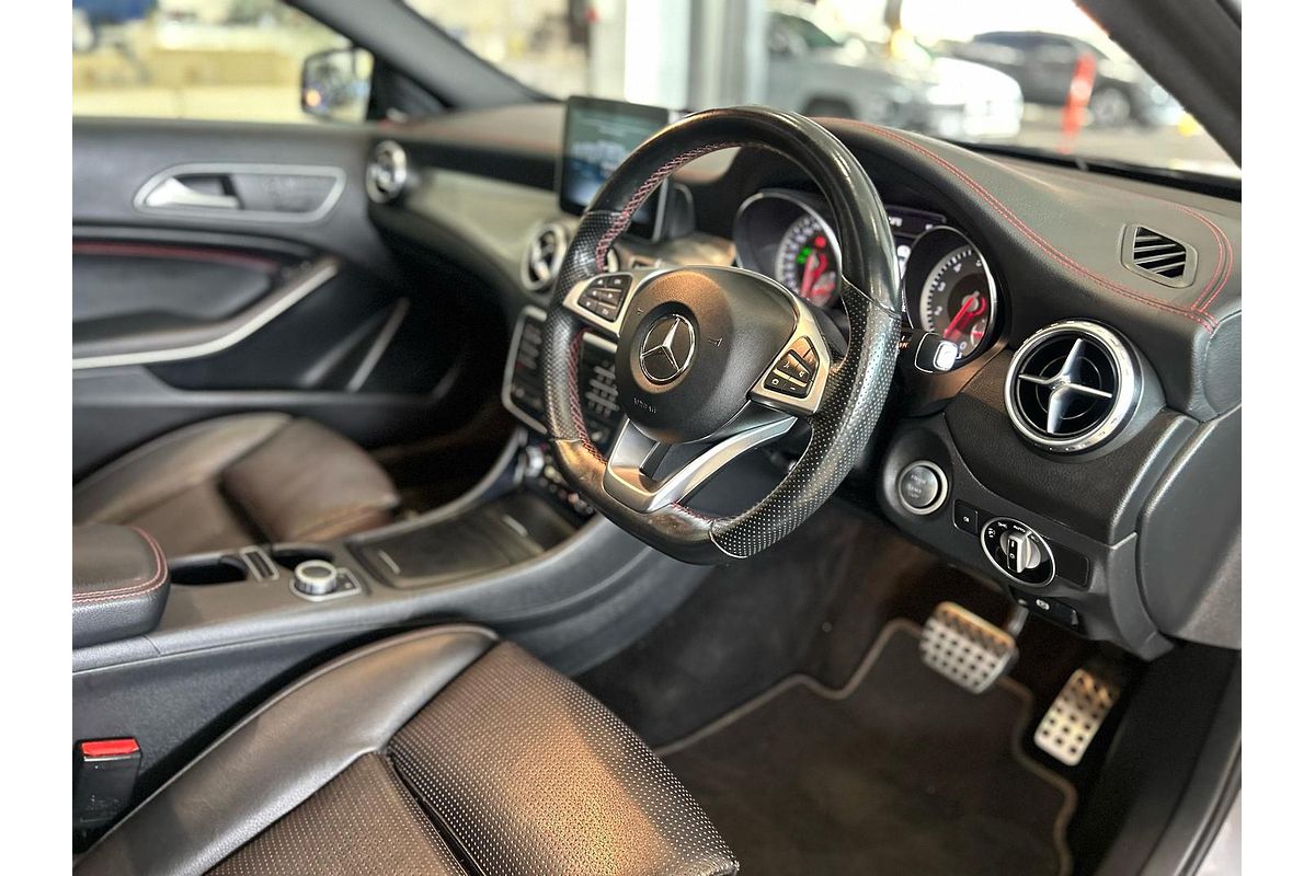 2017 Mercedes-Benz GLA-Class GLA250 X156