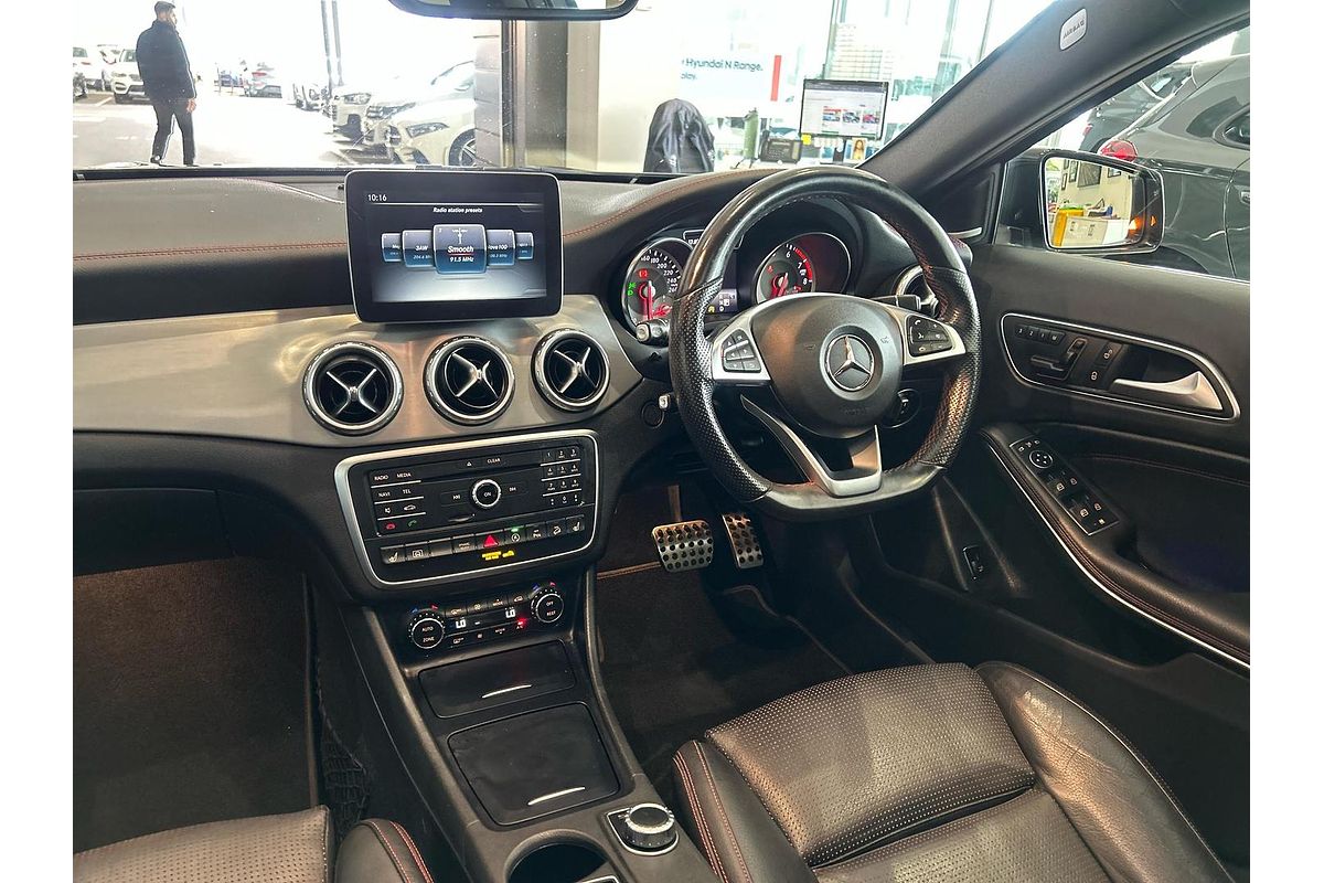2017 Mercedes-Benz GLA-Class GLA250 X156
