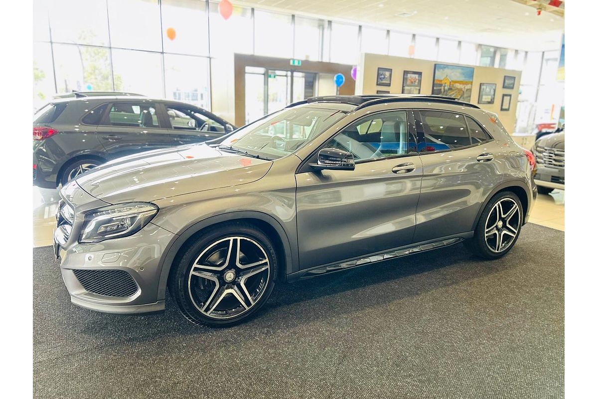 2017 Mercedes-Benz GLA-Class GLA250 X156