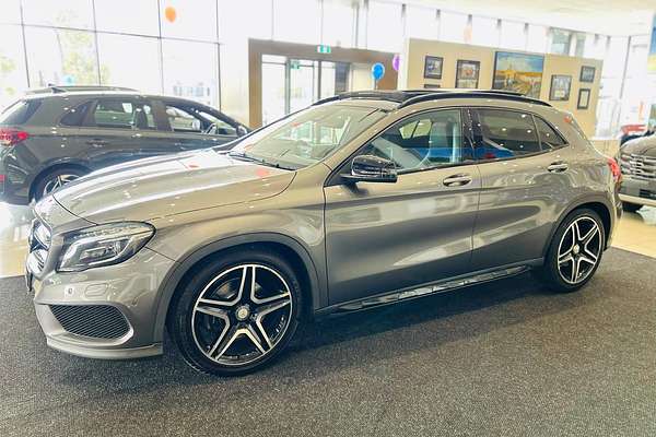2017 Mercedes-Benz GLA-Class GLA250 X156