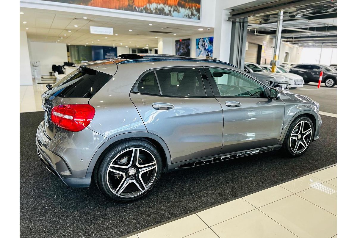 2017 Mercedes-Benz GLA-Class GLA250 X156