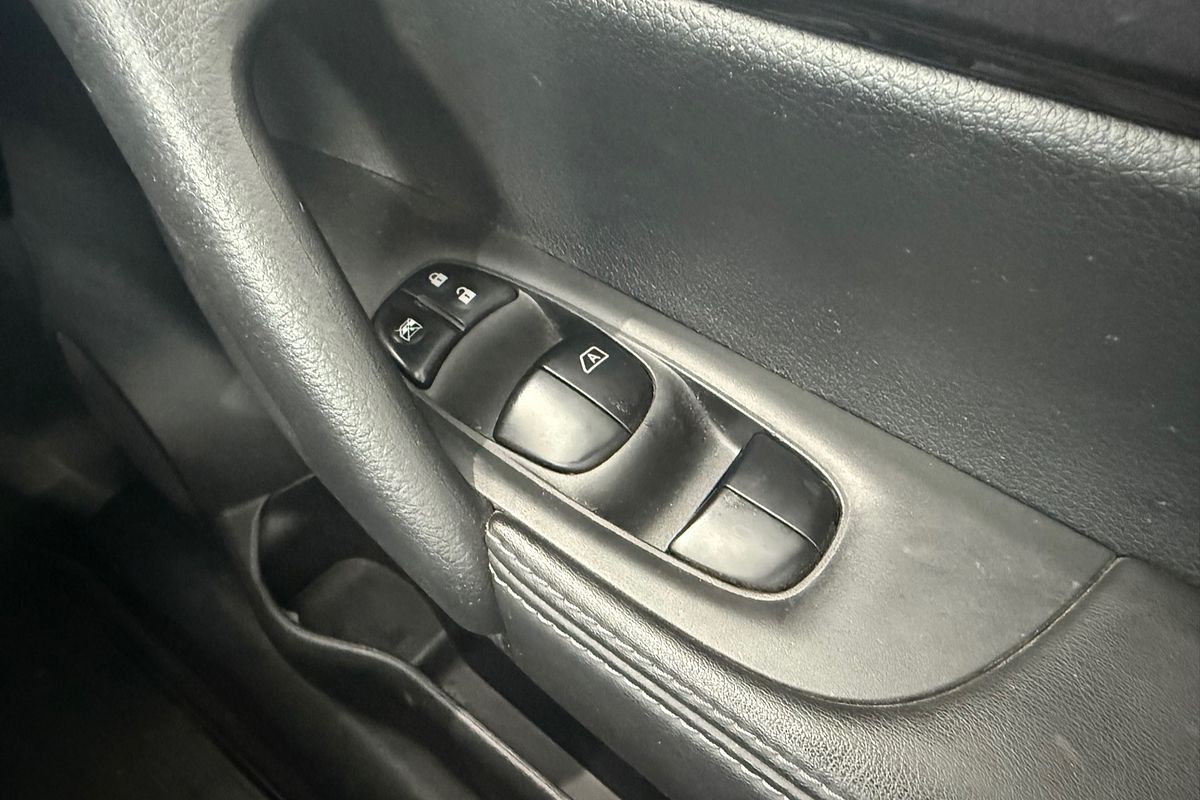 2021 Nissan X-TRAIL ST T32