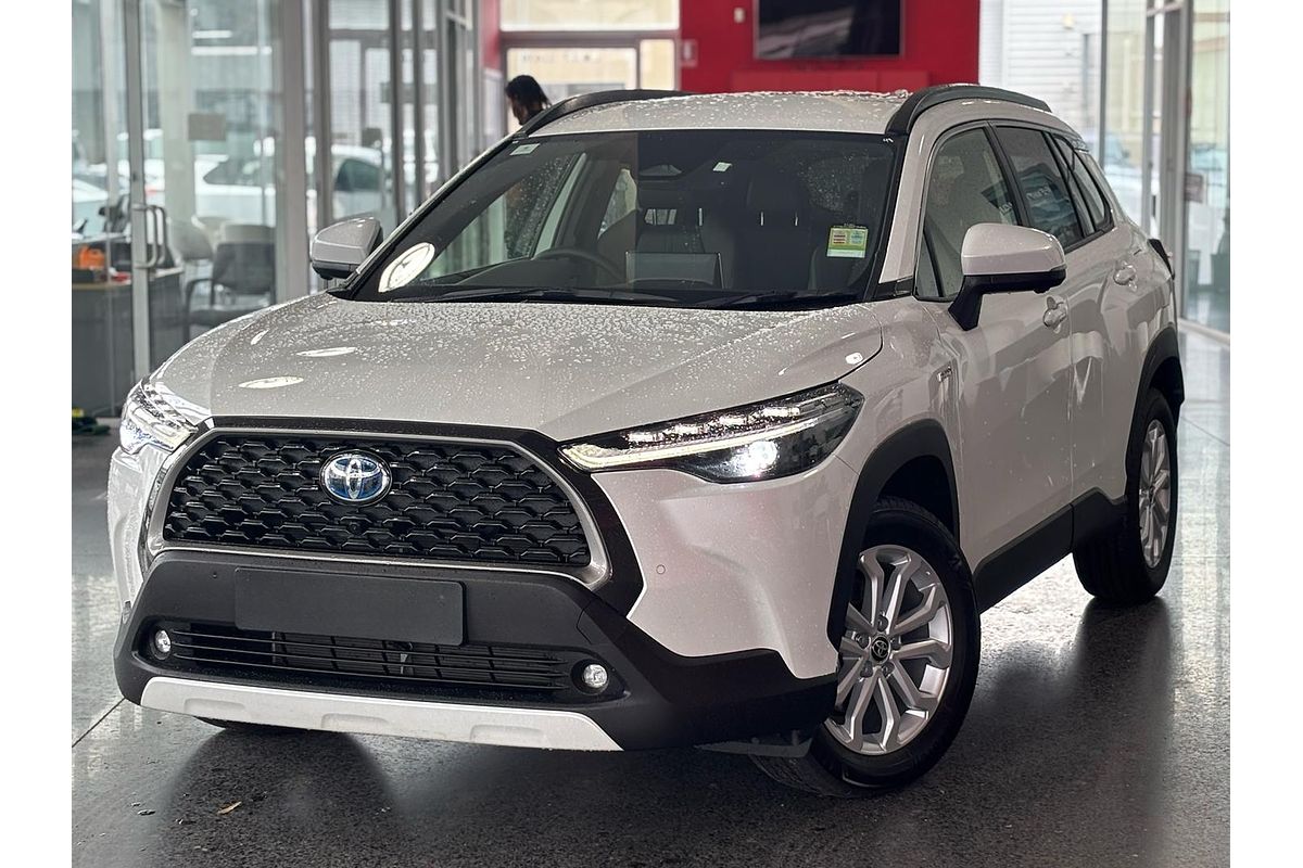 2024 Toyota Corolla Cross GXL MXGH10R