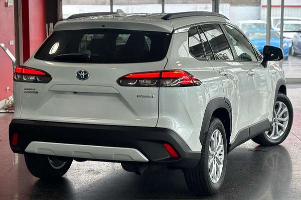2024 Toyota Corolla Cross GXL MXGH10R