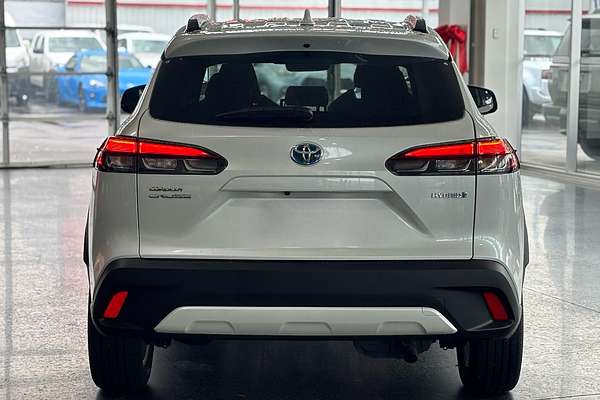 2024 Toyota Corolla Cross GXL MXGH10R