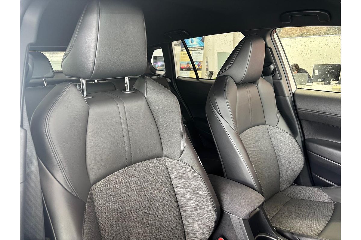2024 Toyota Corolla Cross GXL MXGH10R