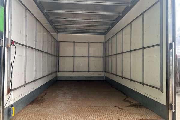 2019 Hino 300 Series 616  4x2
