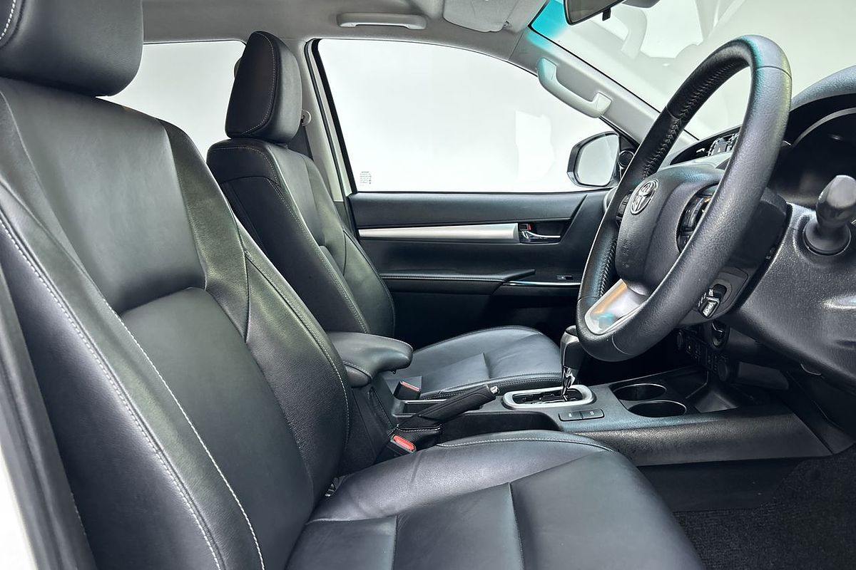 2022 Toyota Hilux SR5 GUN126R 4X4