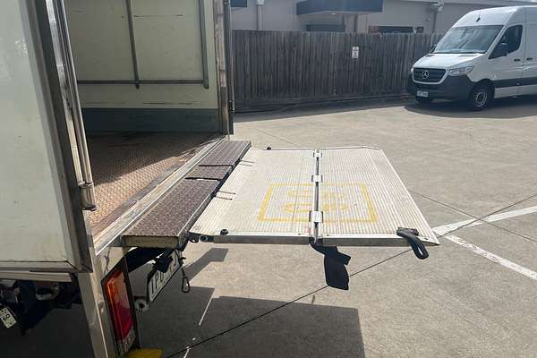 2019 Hino 300 Series 616  4x2
