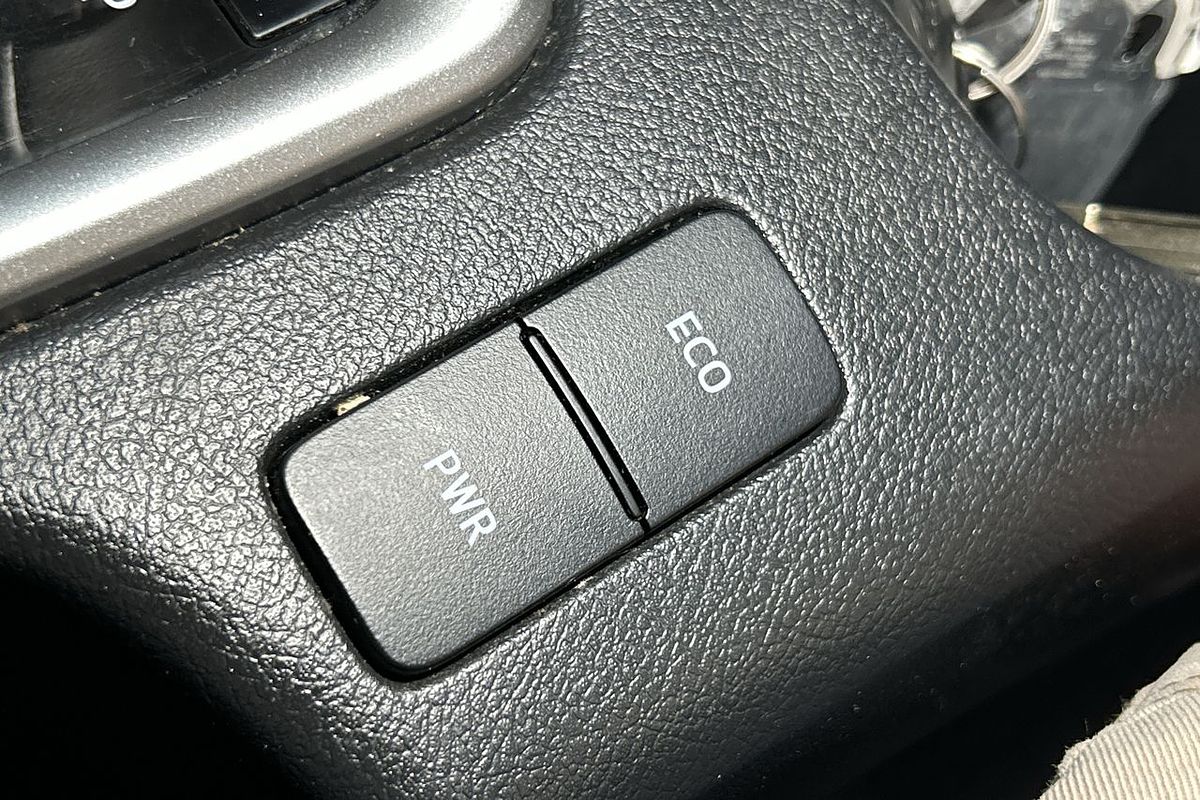 2022 Toyota Hilux SR5 GUN126R 4X4
