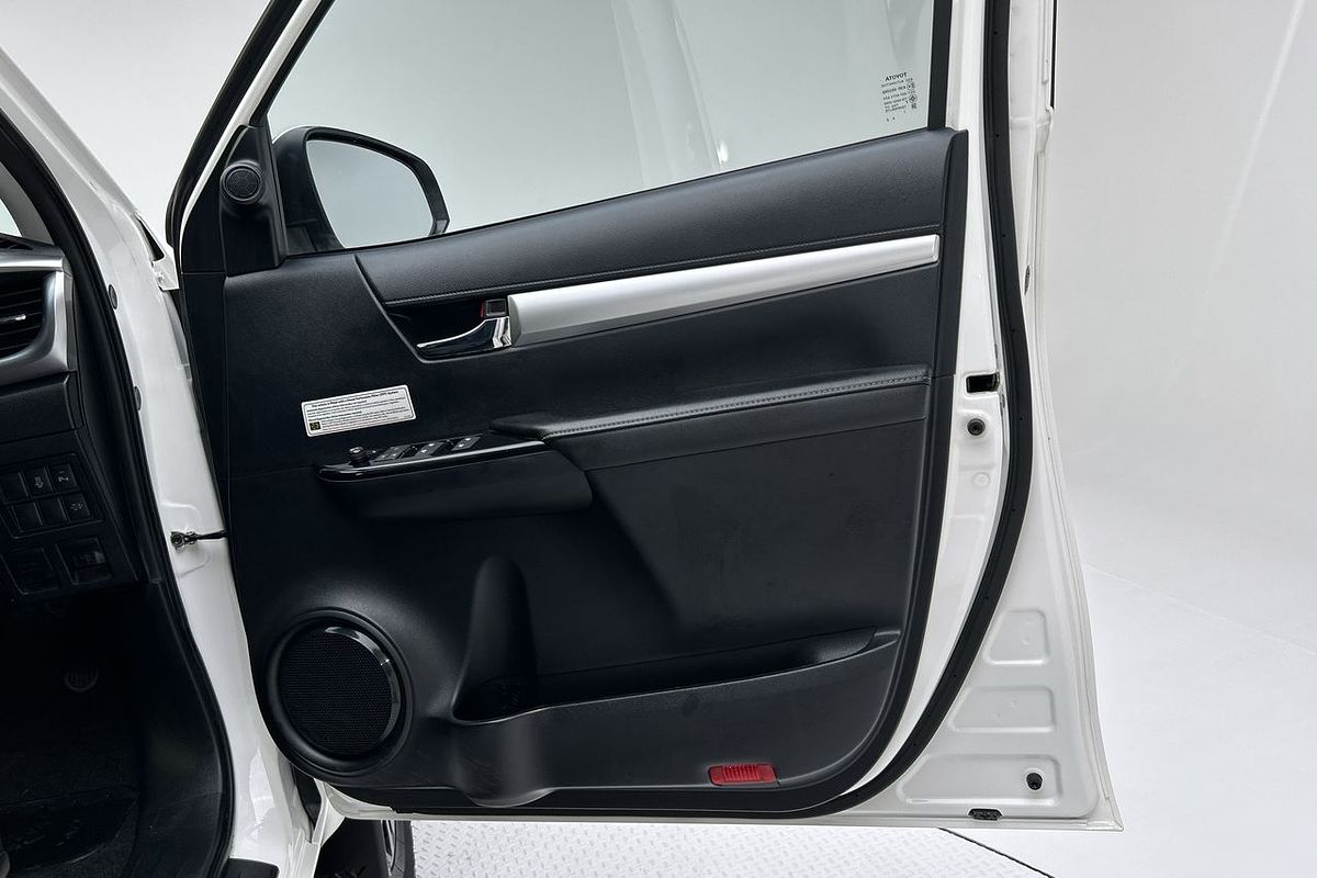 2022 Toyota Hilux SR5 GUN126R 4X4