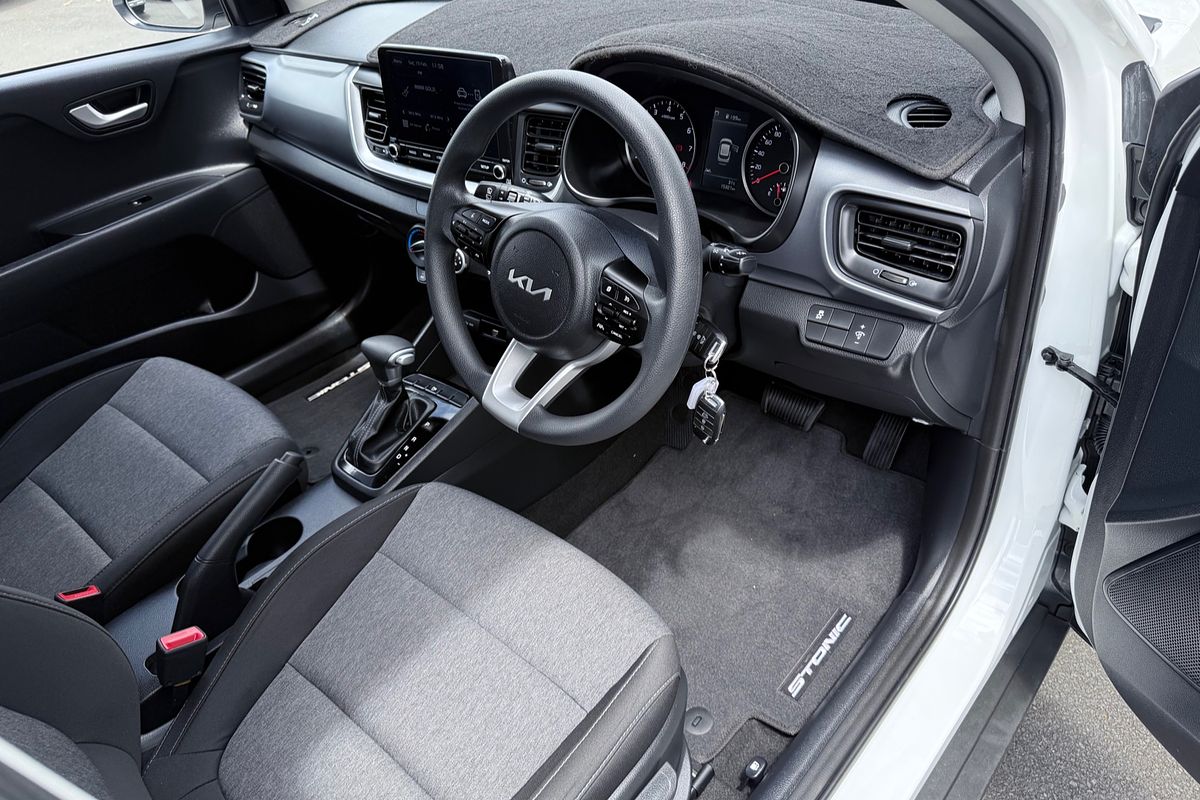 2023 Kia Stonic S YB