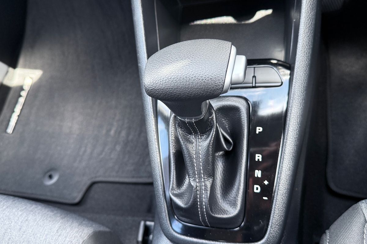 2023 Kia Stonic S YB